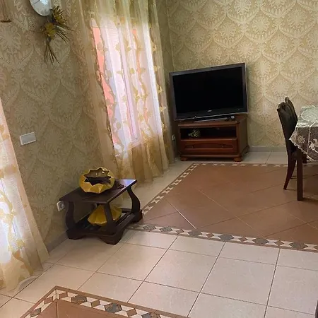 Town House En Del Duque Jardines 37 Semesterbostad